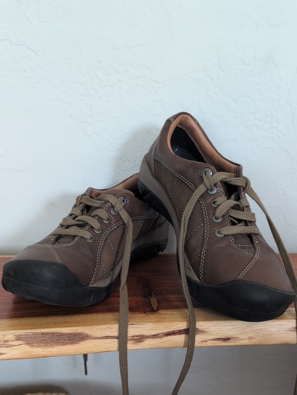 Keen Women's Trail Hiking  Sneakers Presidio 8.5